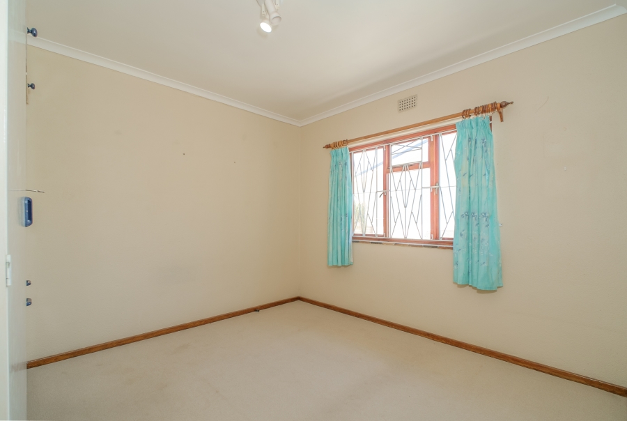 5 Bedroom Property for Sale in Kommetjie Western Cape